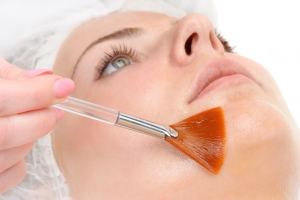 &Eta; &epsilon;&upsilon;&epsilon;&rho;&gamma;&epsilon;&tau;&iota;&kappa;ή skin recovery therapy